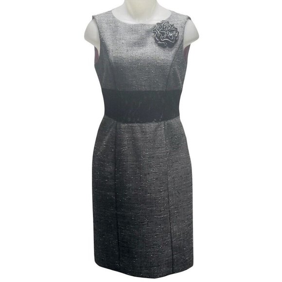 Muse Dresses & Skirts - MUSE Dress Womens Size 8 Gray Tweed Flower Detail Sleeveless Panel Sheath Dress